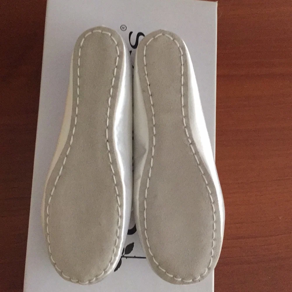 Girls White Dress Ballet Flats with Bow - Child